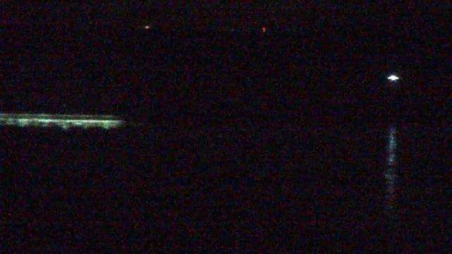 Western view of Washington Park Beach and the inlet to Michigan City Harbor in Michigan City with Lake Michigan beyond. // Image captured at: 2025-12-16 07:06:17 UTC (about 1 min. prior to this post) // Current Temp in Michigan City: 17.75 F | -7.92 C // Precip: broken clouds // Wind: SSW at 4.720 mph | 7.59 kph // Humidity: 83%