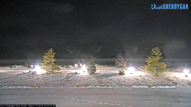 Rotating views from Blue Harbor Resort on the shores of Lake Michigan. // Image captured at: 2025-12-16 10:06:16 UTC (about 1 min. prior to this post) // Current Temp in Sheboygan: 11.79 F | -11.23 C // Precip: overcast clouds // Wind: W at 1.990 mph | 3.20 kph // Humidity: 82%